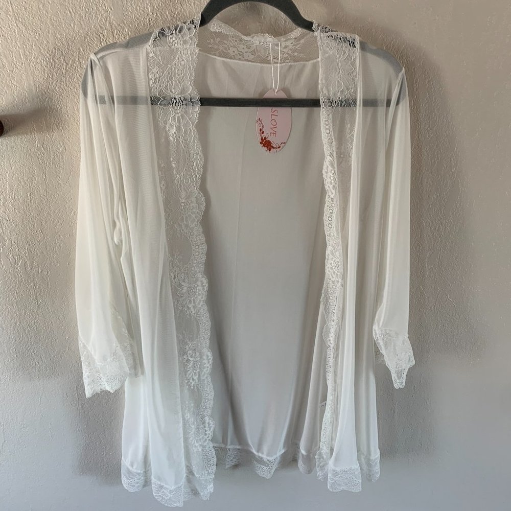 White Lace Trim Robe - Picture 2 of 3